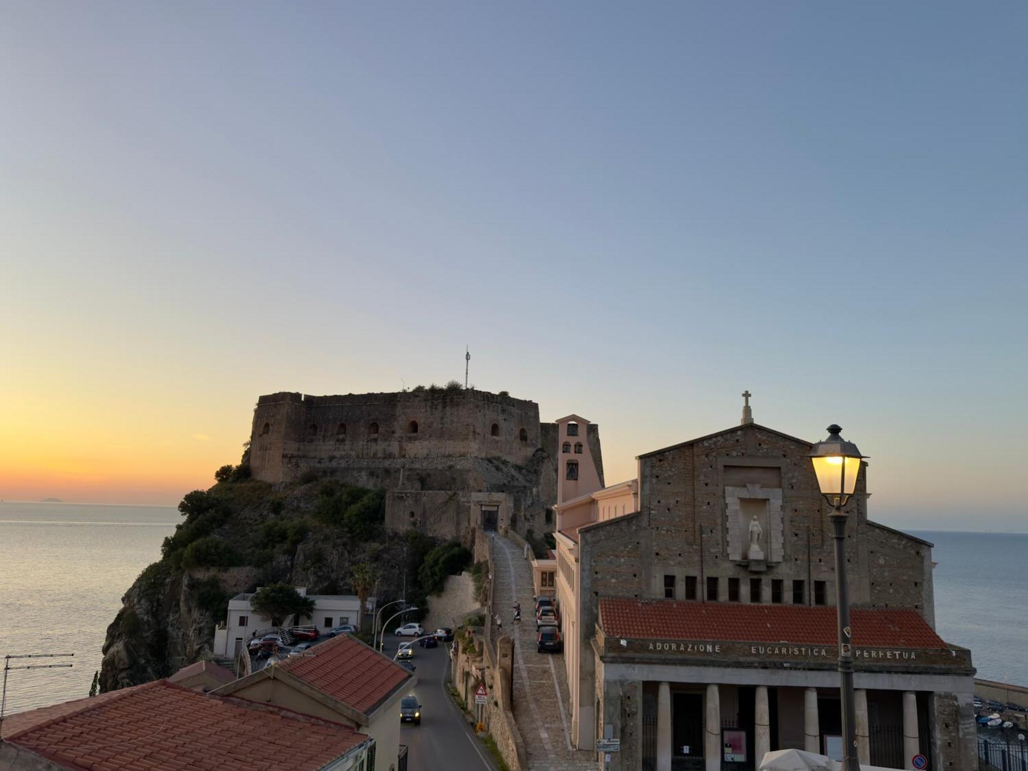 Leonardo Suites Scilla Εξωτερικό φωτογραφία